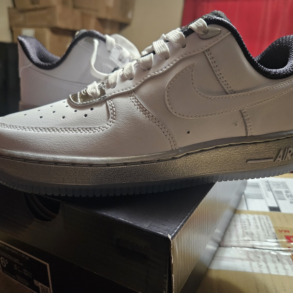 Nike Air Force 1